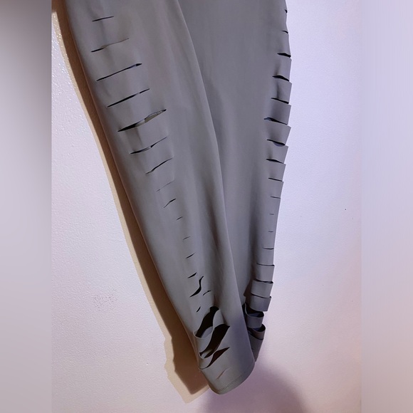 Alo yoga legging - Picture 8 of 9